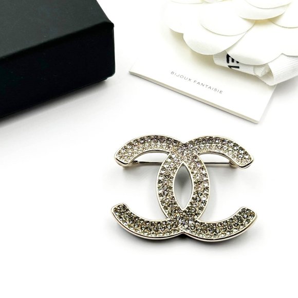 Chanel Brand New Silver Grey Ombre Black Curve Brooch - Picture 2 of 4